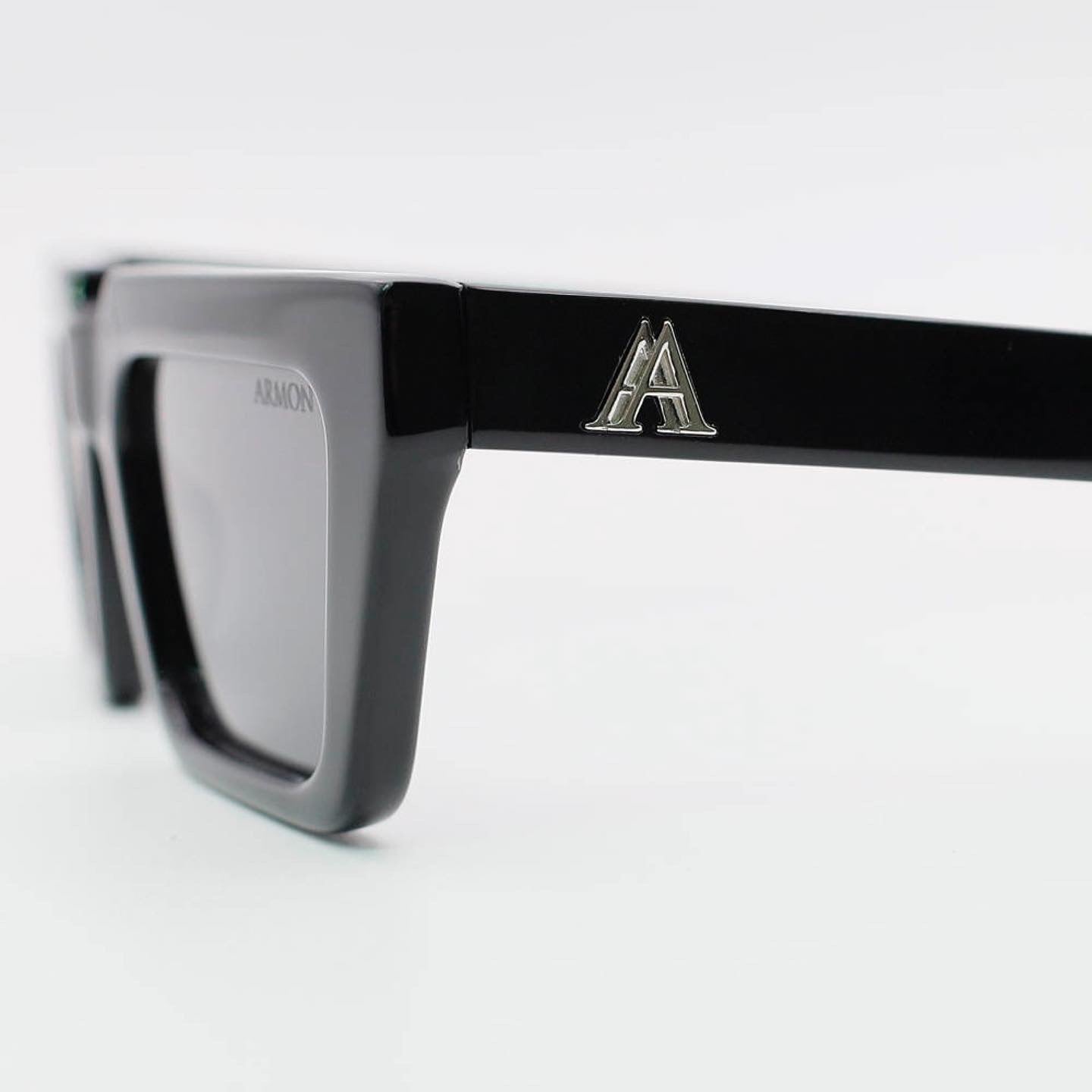 𝐴𝑅𝑀𝑂𝑁 Sun Glasses